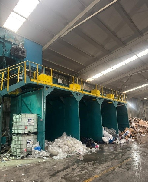 MDR Geri Dönüşüm, hamur kitap atık, pet atık, karton atık, şeffaf naylon atık, arşiv imha, plastik atık, karışık ambalaj atığı, kağıt geri dönüşüm, basılı evrak geri dönüşümü, plastik geri dönüşüm, ambalaj atıkları ayrıştırma